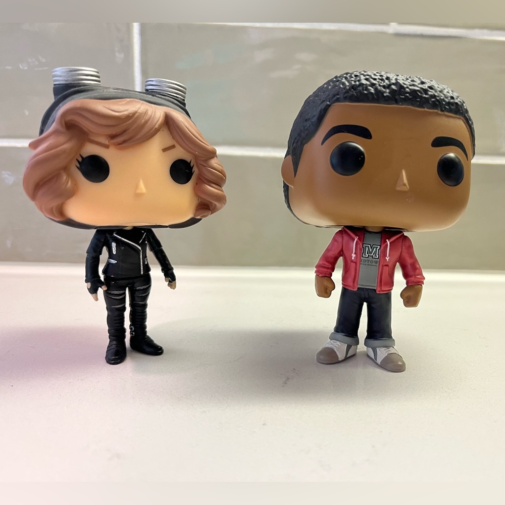 Funko Pop Marvel Games - Miles Morales bobblehead & Gotham Selina Kyle #79